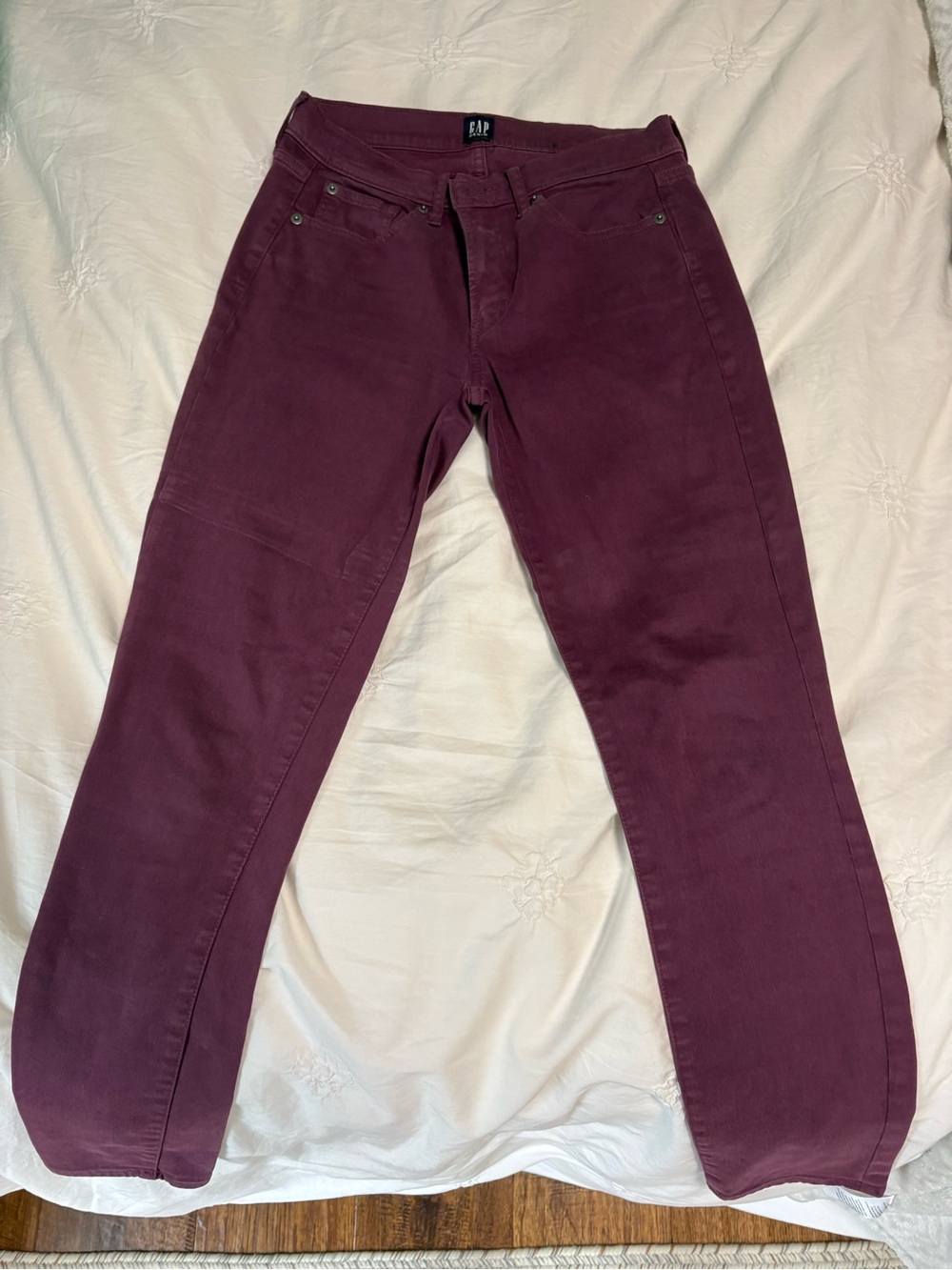 ❗️MASSIVE SALE❗️ GAP Women's Plum Straight-Leg Jeans